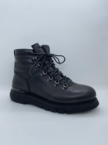 Black Textured Hiking Boot with Cushioned Sole