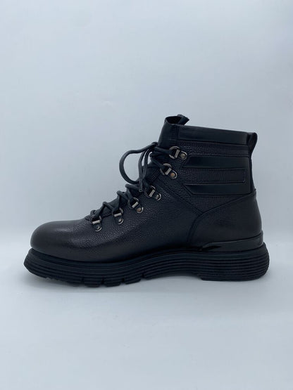 Black Textured Hiking Boot with Cushioned Sole