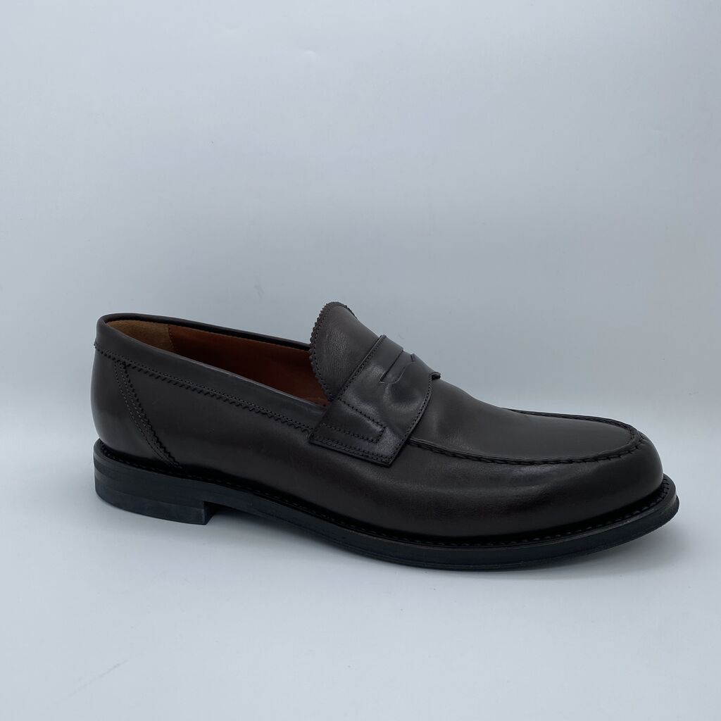 Brown Leather Loafers with Classic Stitching