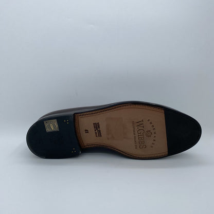 Classic Brown Leather Loafer with Sleek Design