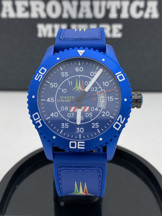 Blue Rubber Dive Watch with Rotating Bezel