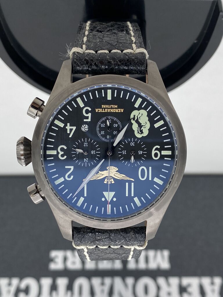 Montre Unique NERO