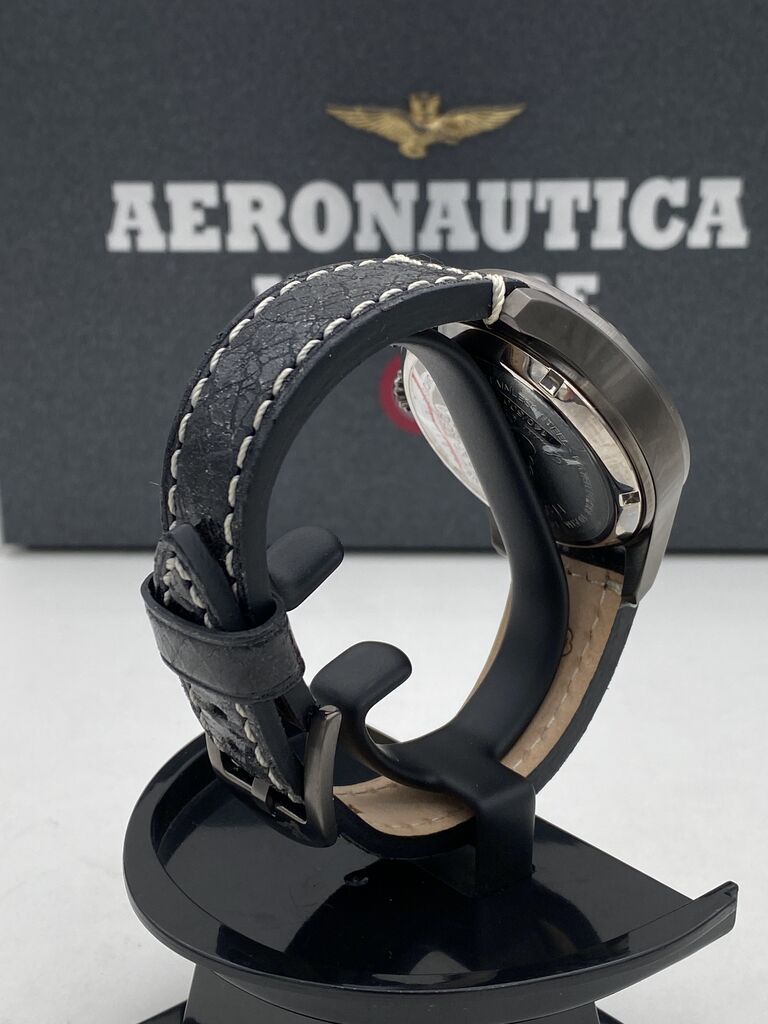 Montre Unique NERO